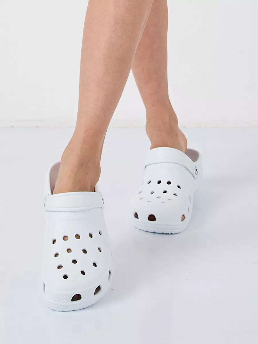 Crocs p 2025