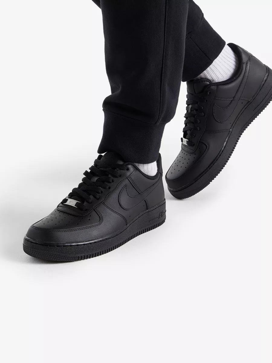 Nike air force 2025 1 triple black